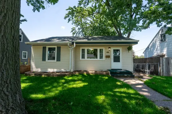 1614 W Hayes Street, Davenport, IA 52804