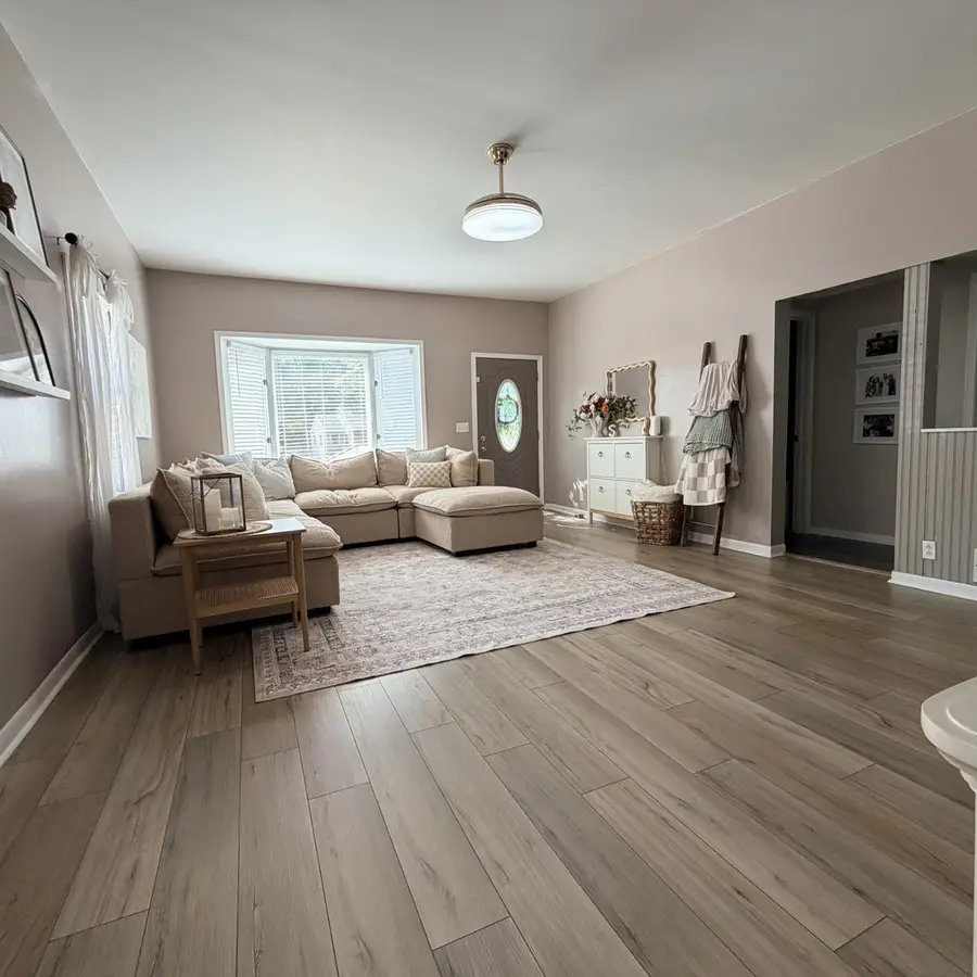 1914 N Lasalle Street, Ottawa, IL 61350 - #2
