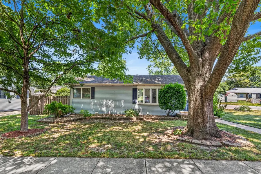 718 E Chestnut Street, Monticello, IL 61856 - #2