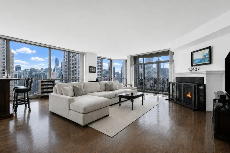 21 E Huron Street #2803, Chicago, IL 60611 - #3