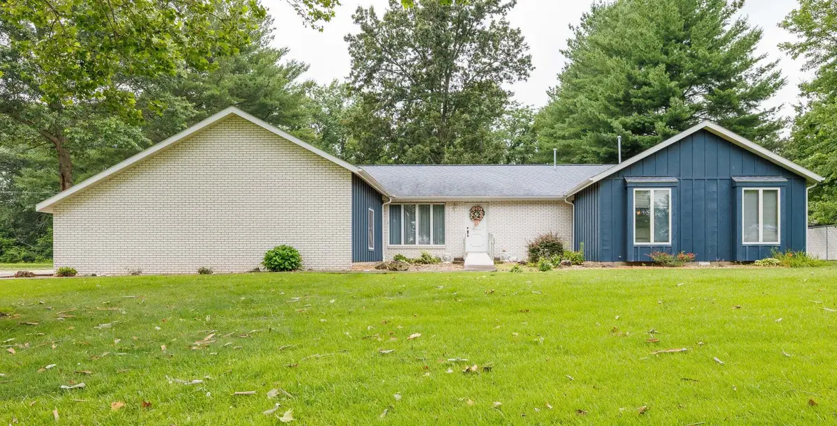 2405 S Washington Street, Salem, IL 62881 - #1