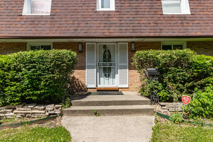 918 N Linden Avenue, Waukegan, IL 60085 - #3
