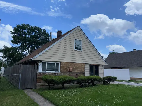 17111 Oakwood Avenue, Lansing, IL 60438