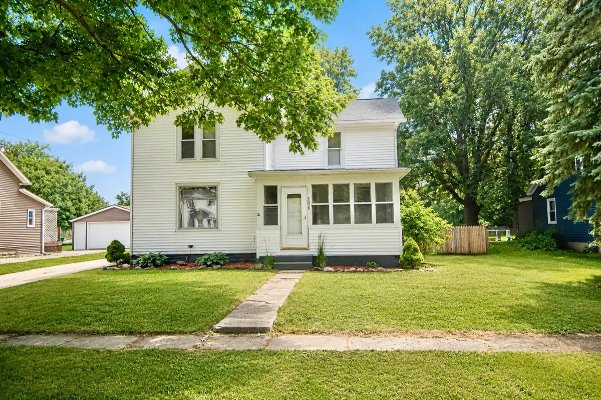 208 S Sycamore Street, Franklin Grove, IL 61031 - #1