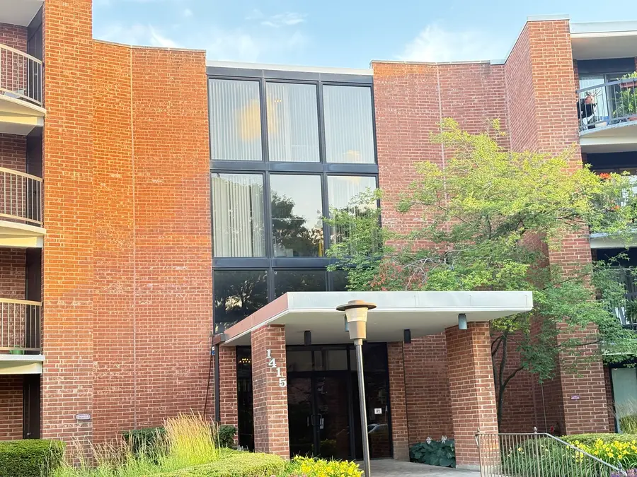 1415 E Central Road #203A, Arlington Heights, IL 60005 - #2