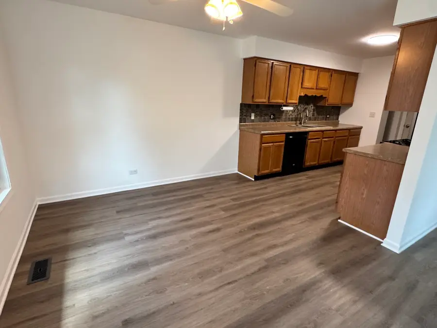 1332 Sandhurst Lane #A, South Elgin, IL 60177 - #3