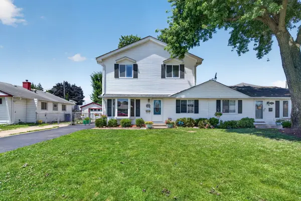 8856 S Komensky Avenue, Hometown, IL 60456