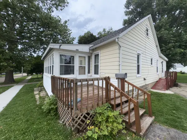 206 W Main Street, Mount Morris, IL 61054