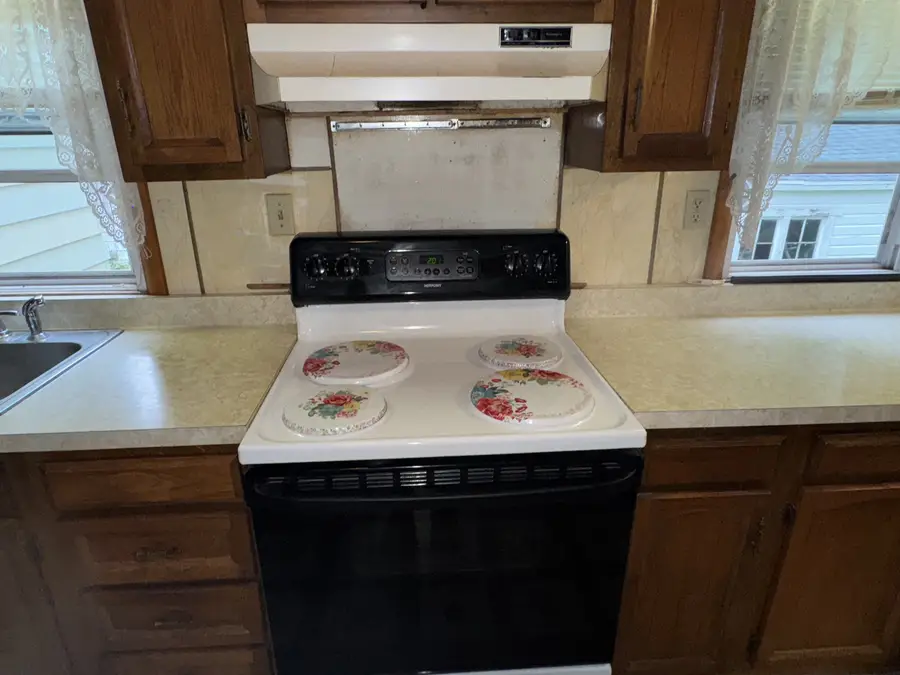 206 W Main Street, Mount Morris, IL 61054 - #3