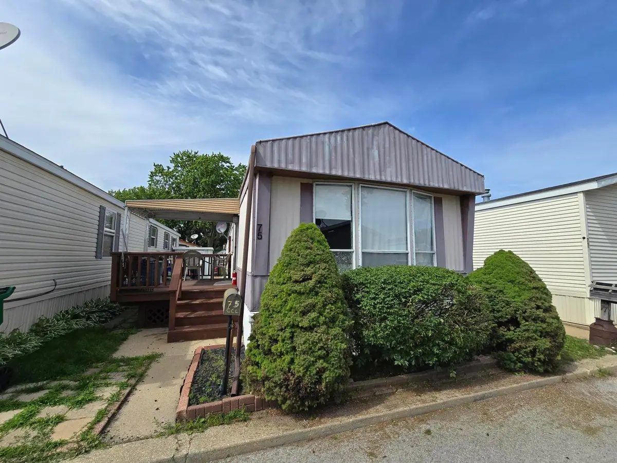 75 Country Club Drive, Countryside, IL 60525 - #1