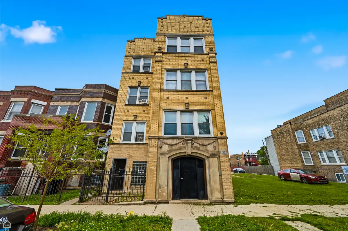 4520 W Jackson Boulevard, Chicago, IL 60624 - #1