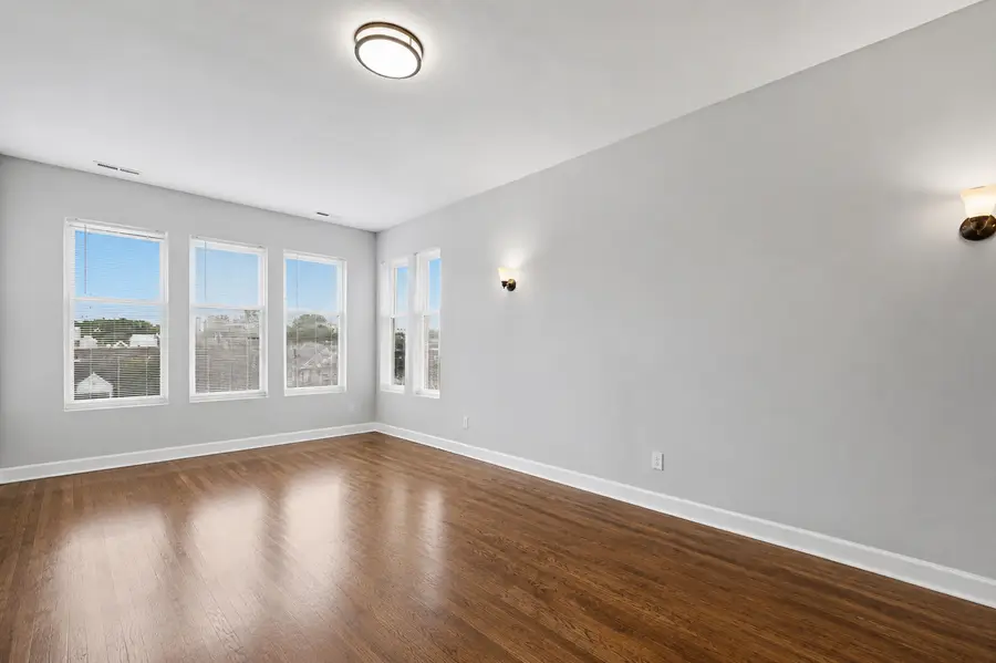 4520 W Jackson Boulevard, Chicago, IL 60624 - #3