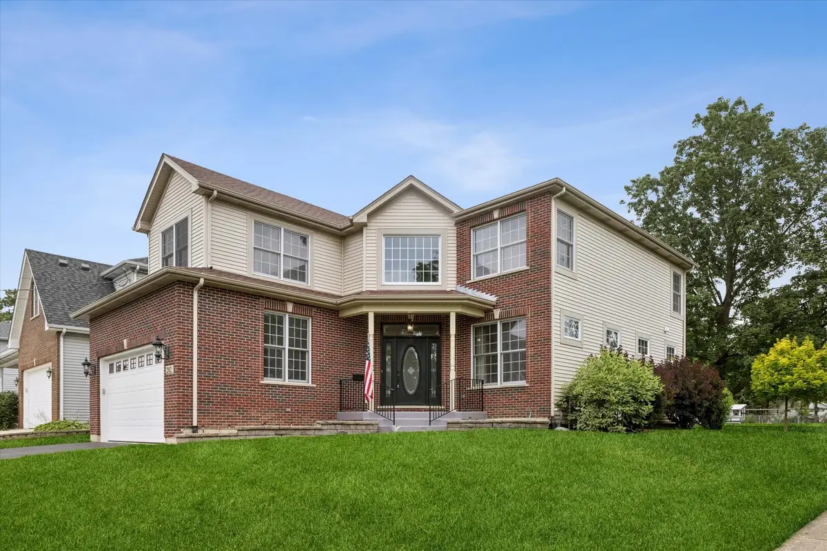 202 W Willow Street, Lombard, IL 60148 - #1