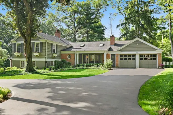 601 Brookside Road, North Barrington, IL 60010