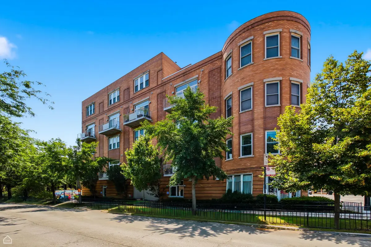 645 W Surf Street #A4, Chicago, IL 60657 - #1