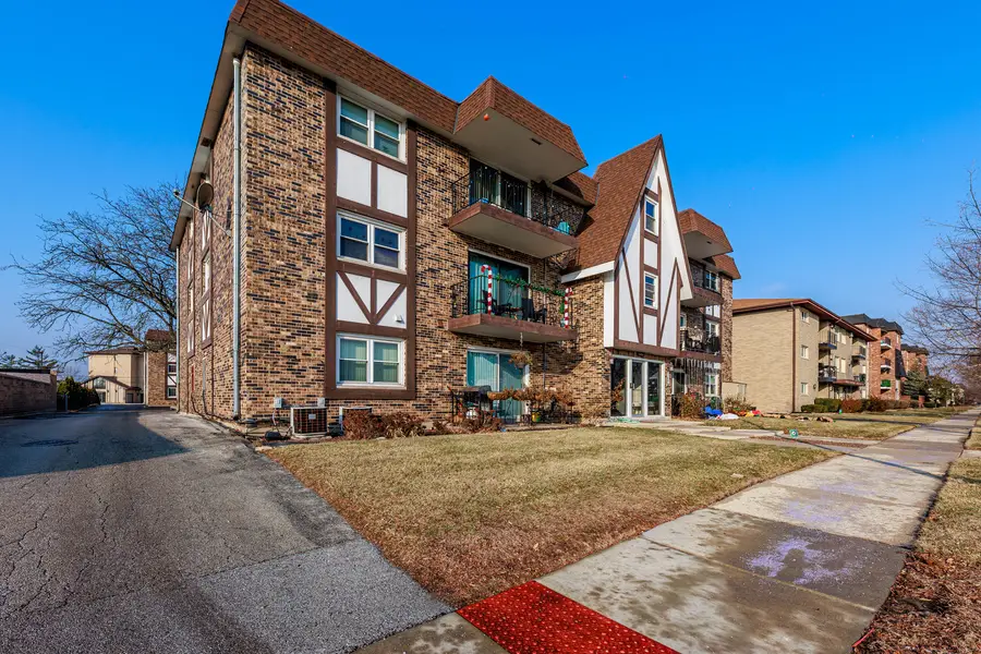 11036 S Kilpatrick Avenue #3SW, Oak Lawn, IL 60453 - #2