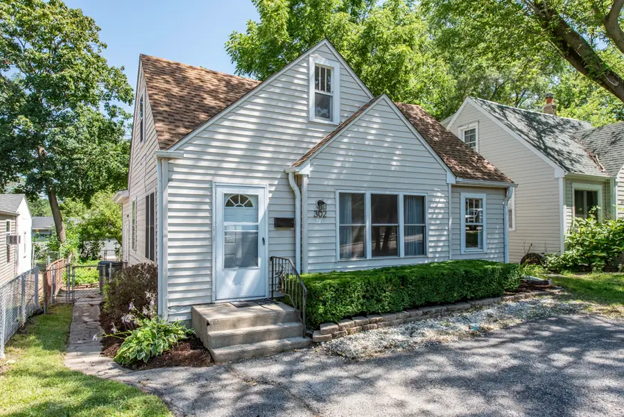 302 E Washington Street, Round Lake Park, IL 60073 - #3