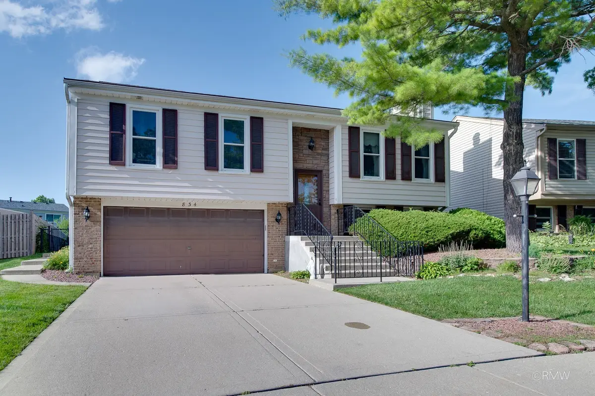 834 Edenwood Drive, Roselle, IL 60172 - #1