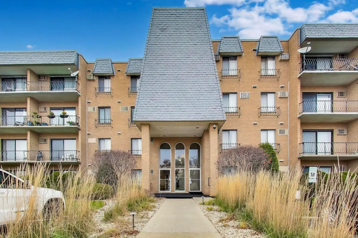 931 W Arquilla Drive #113, Glenwood, IL 60425 - #1