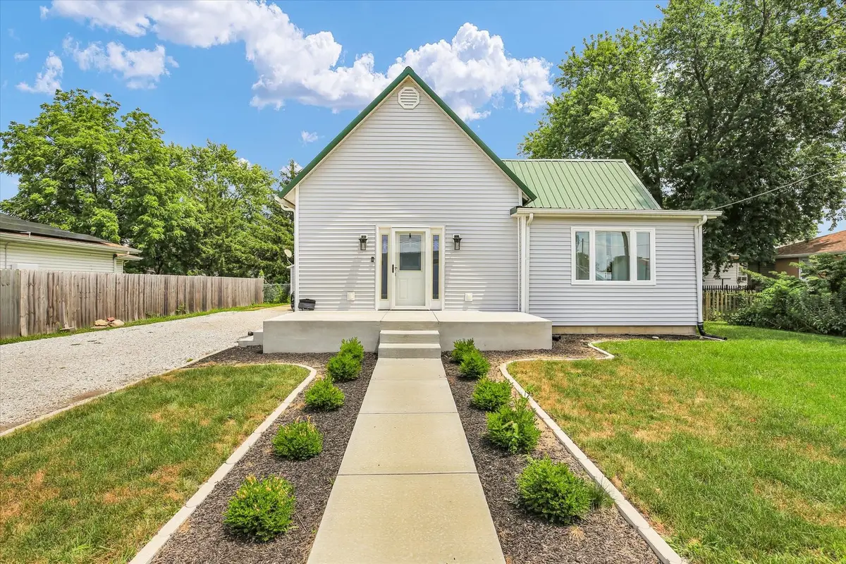 Address Withheld By Seller, Tuscola, IL 61953 - #1