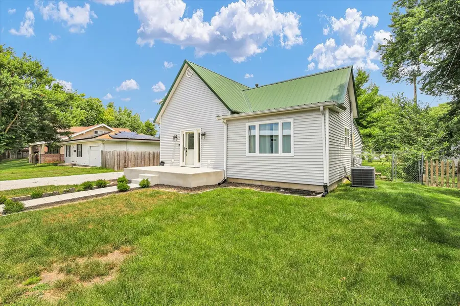 Address Withheld By Seller, Tuscola, IL 61953 - #2
