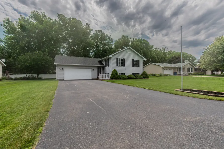 209 N Pleasant Street, Ohio, IL 61349 - #2