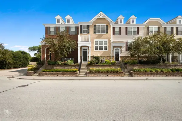706 E Wing Street, Arlington Heights, IL 60004