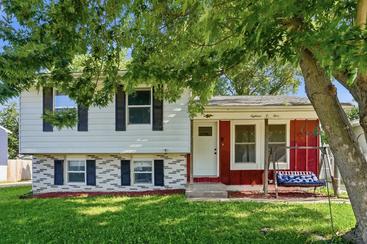 1804 W 54th Street, Davenport, IA 52806 - #1