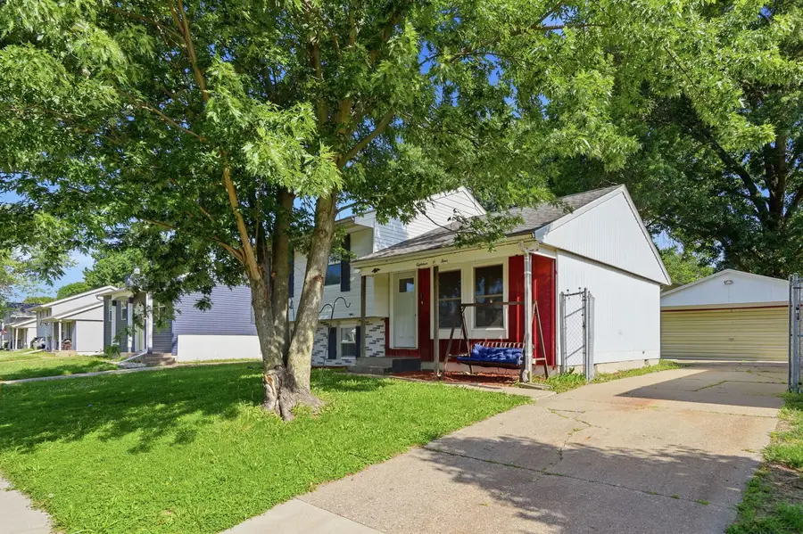 1804 W 54th Street, Davenport, IA 52806 - #2