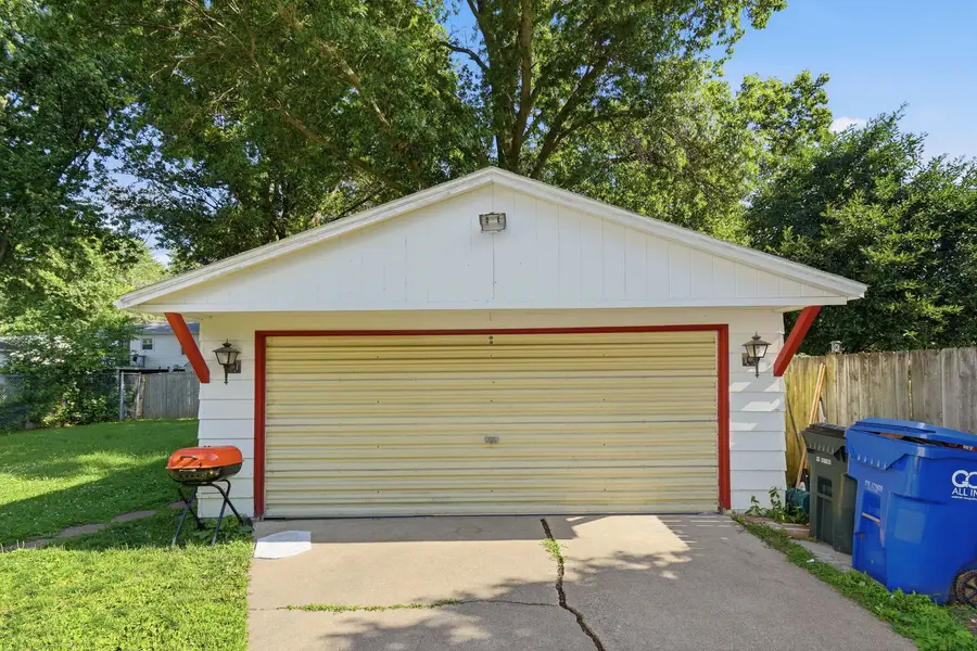 1804 W 54th Street, Davenport, IA 52806 - #3