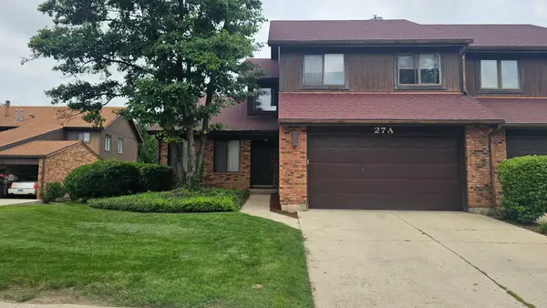 27 Creekside Circle #A, Elgin, IL 60123