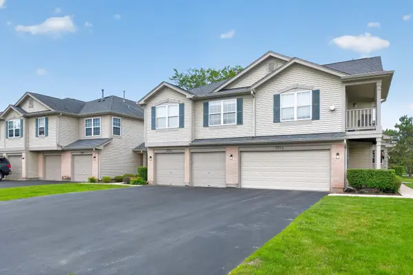 7016 S Stratton Lane, Gurnee, IL 60031
