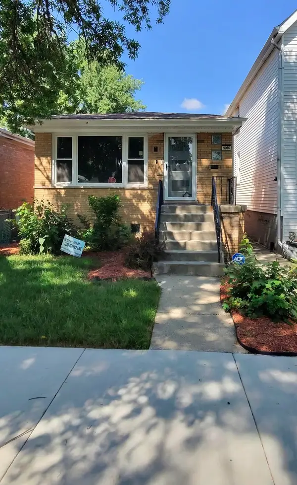 9016 S Lowe Avenue, Chicago, IL 60620