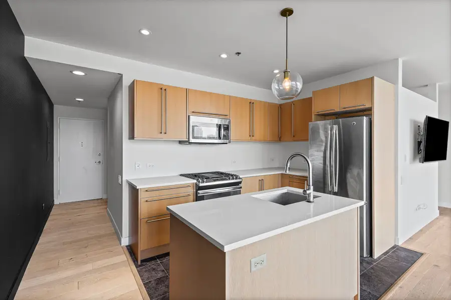 510 W Erie Street #1303, Chicago, IL 60654 - #3