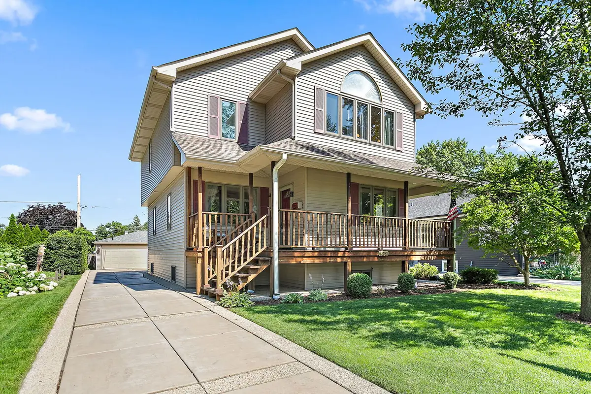 133 N Elroy Avenue, Bartlett, IL 60103 - #1