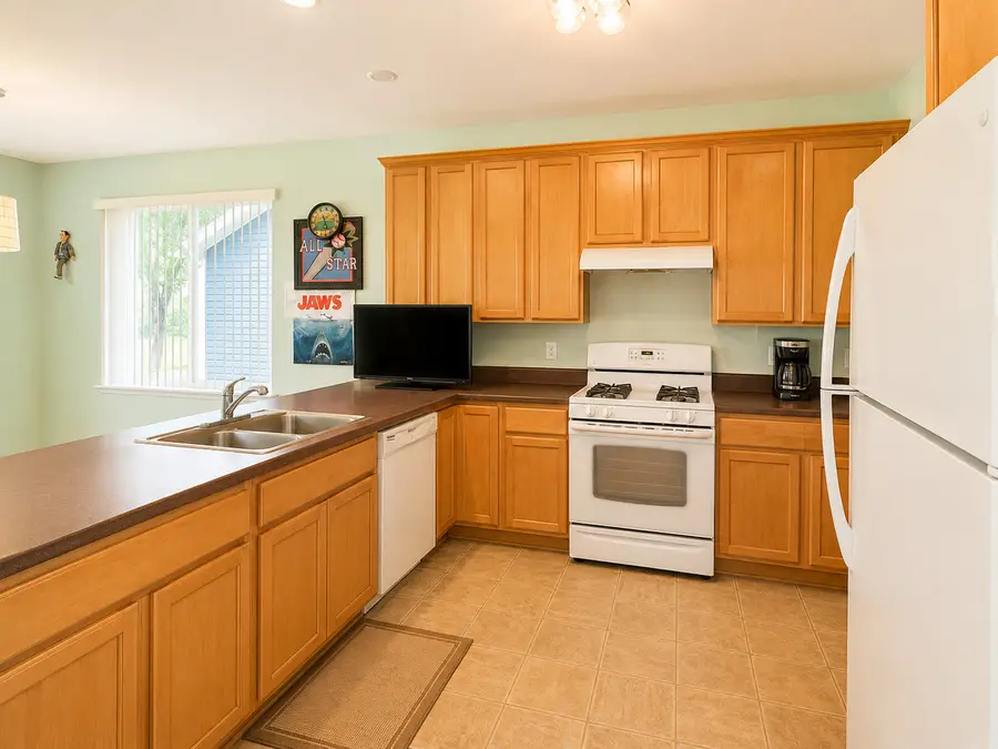 721 Bonaventure Drive, Oswego, IL 60543 - #2