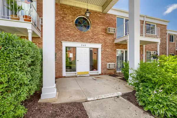 543 Burlington Avenue #212, Downers Grove, IL 60515