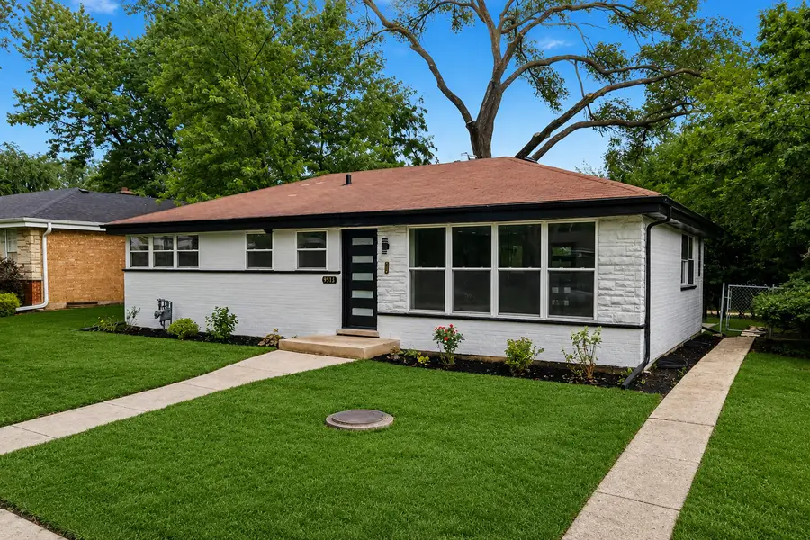 9513 Lowell Avenue, Skokie, IL 60076 - #2