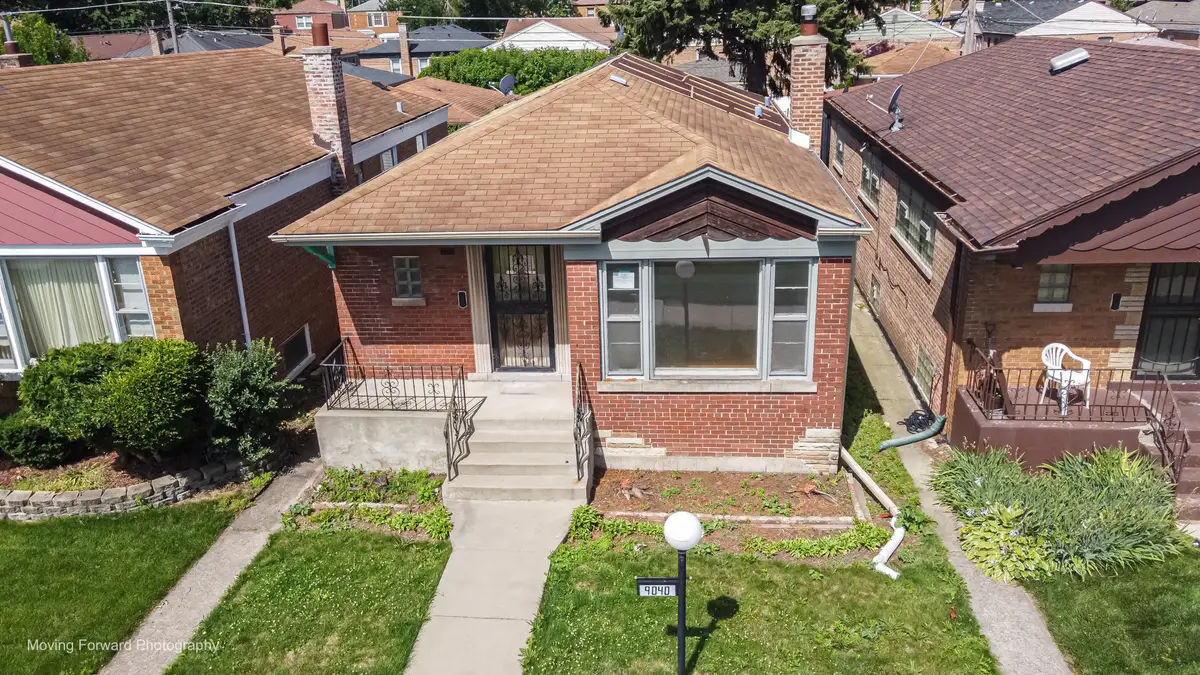 9040 S Oglesby Avenue, Chicago, IL 60617 - #1