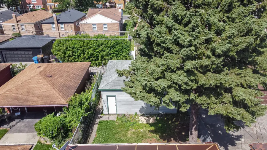 9040 S Oglesby Avenue, Chicago, IL 60617 - #3