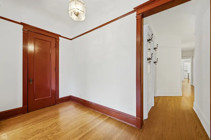 5718 S Dorchester Avenue #1, Chicago, IL 60637 - #3