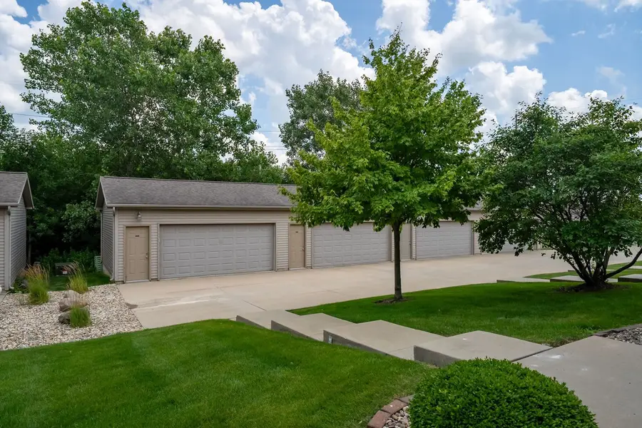 1818 Glenbridge Road, Bloomington, IL 61704 - #2