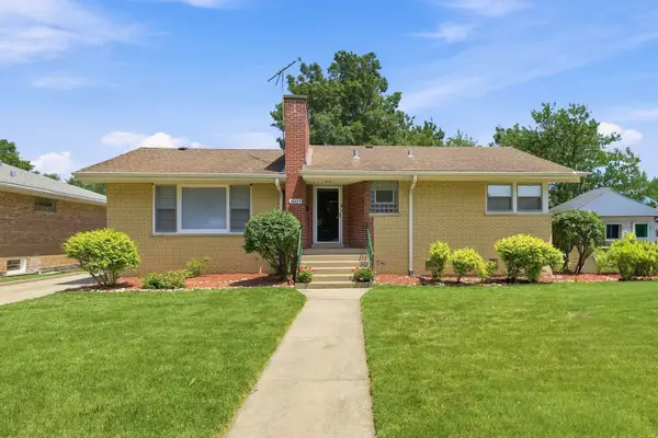 10019 S Keeler Avenue, Oak Lawn, IL 60453