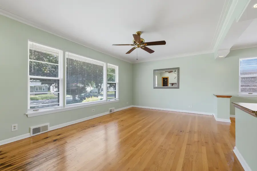 10019 S Keeler Avenue, Oak Lawn, IL 60453 - #2