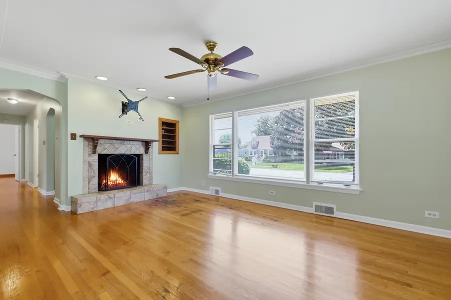 10019 S Keeler Avenue, Oak Lawn, IL 60453 - #3