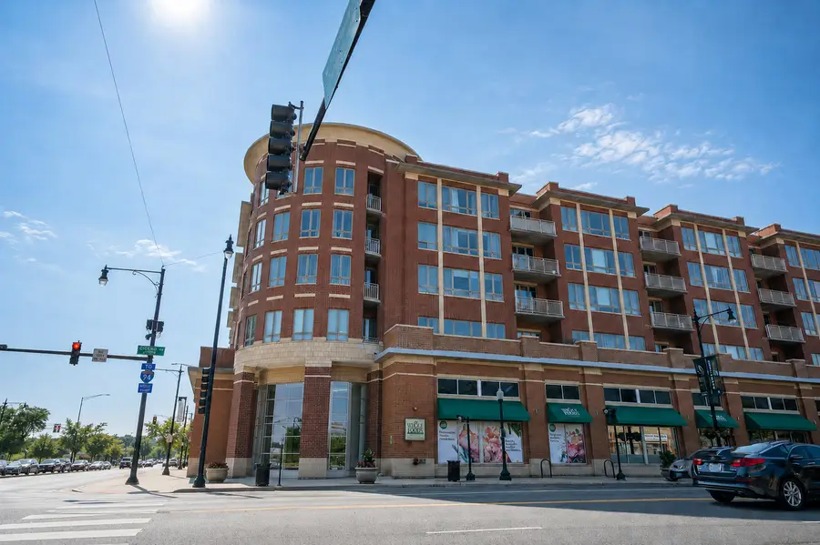 Address Withheld By Seller, Chicago, IL 60646 - #2