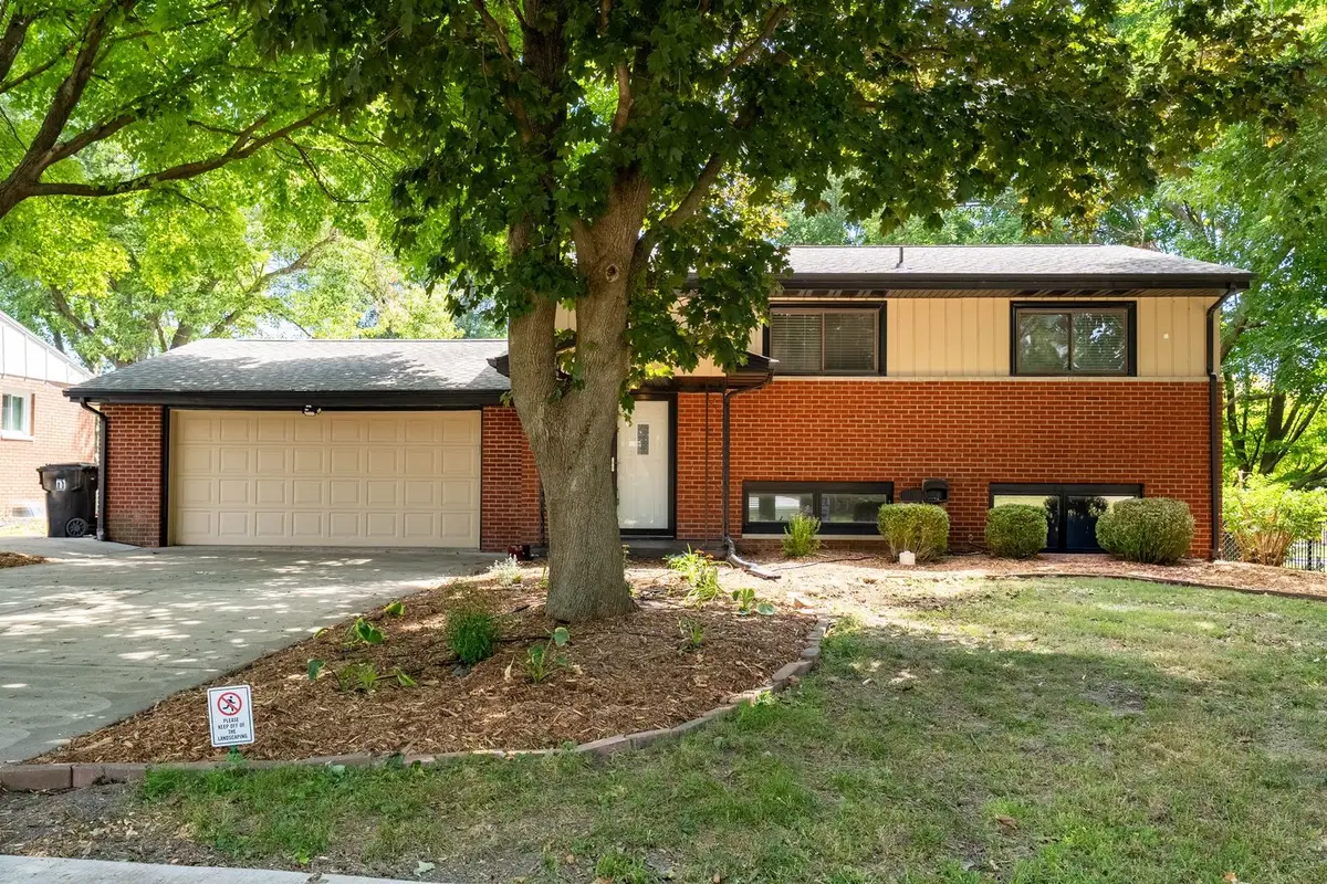 15 Kingswood Drive, Normal, IL 61761 - #1