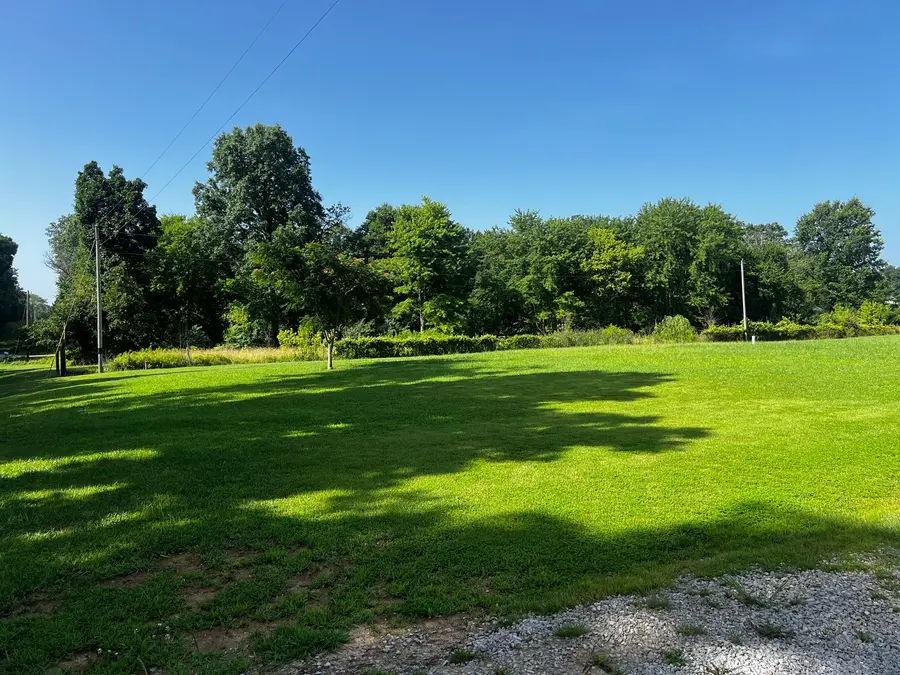 10261 N Puckett Lane, Mount Vernon, IL 62864 - #2