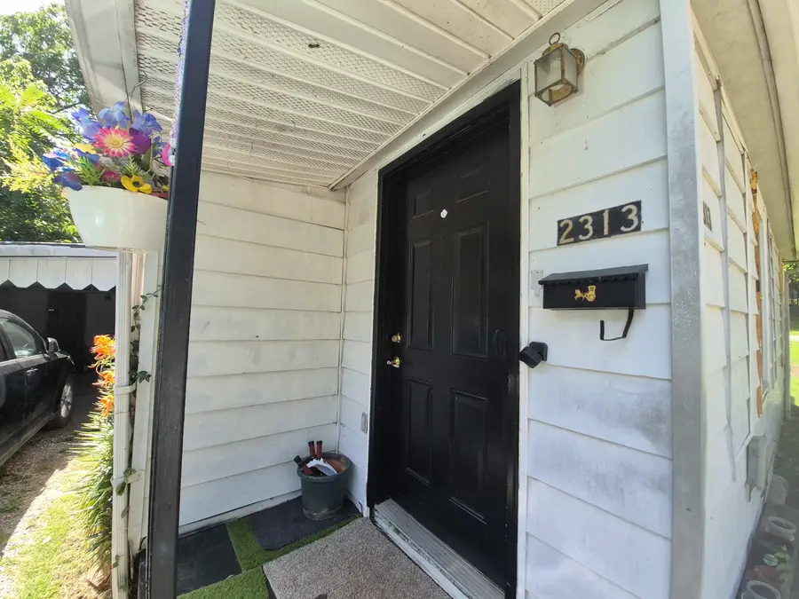 2313 Glenwood Avenue, Eldorado, IL 62930 - #2