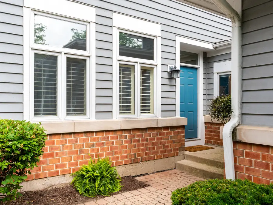 17 Mashie Court, Woodridge, IL 60517 - #3